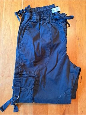 Abercrombie & Fitch Black Utility Cargo Pants